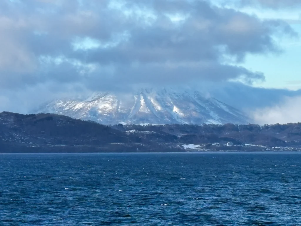 洞爷湖|发脾气的火山造就了湖、也让湖里长出了中岛 - 环球日记 Fishagrams - 旅行部落格 环球日记 Fishagrams - 旅行部落格