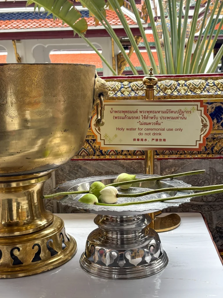 曼谷寺庙一日游|大皇宫、Wat Arun、长尾船、Big Buddha到Talat Phlu - Fishagrams | 旅人小鱼 Fishagrams | 旅人小鱼