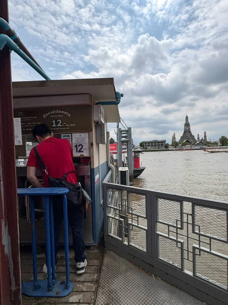 曼谷寺庙一日游|大皇宫、Wat Arun、长尾船、Big Buddha到Talat Phlu - Fishagrams | 旅人小鱼 Fishagrams | 旅人小鱼