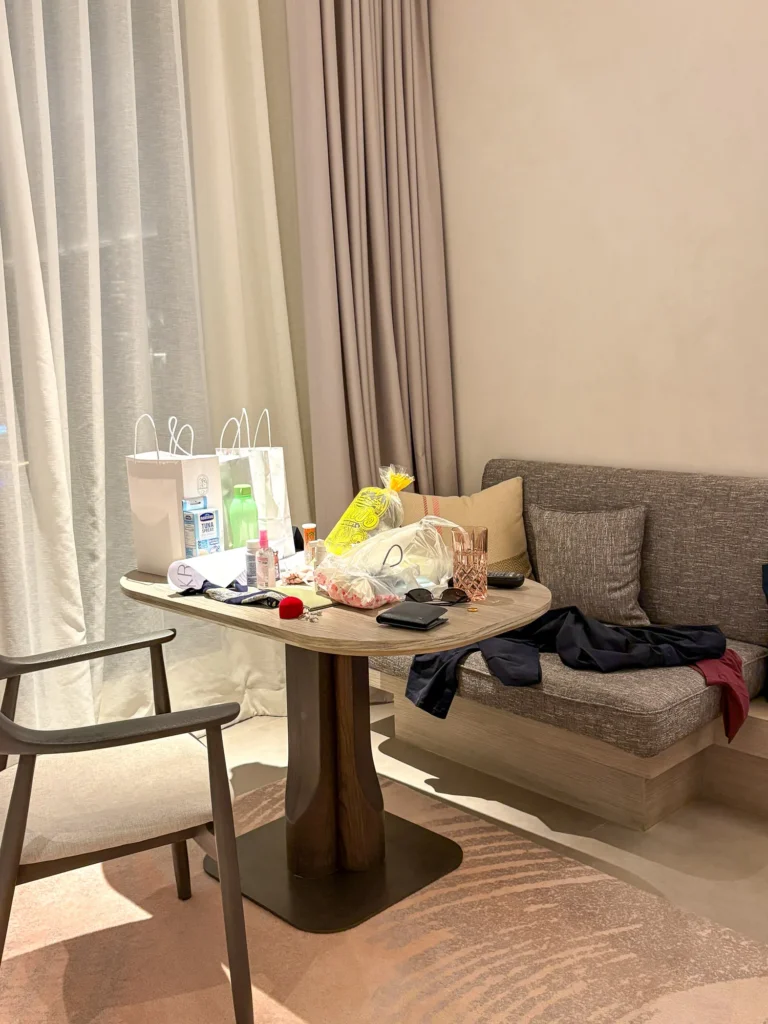 KROMO Bangkok 5晚酒店评测:半透明浴缸?藏宝石游戏? - Fishagrams | 旅人小鱼 Fishagrams | 旅人小鱼